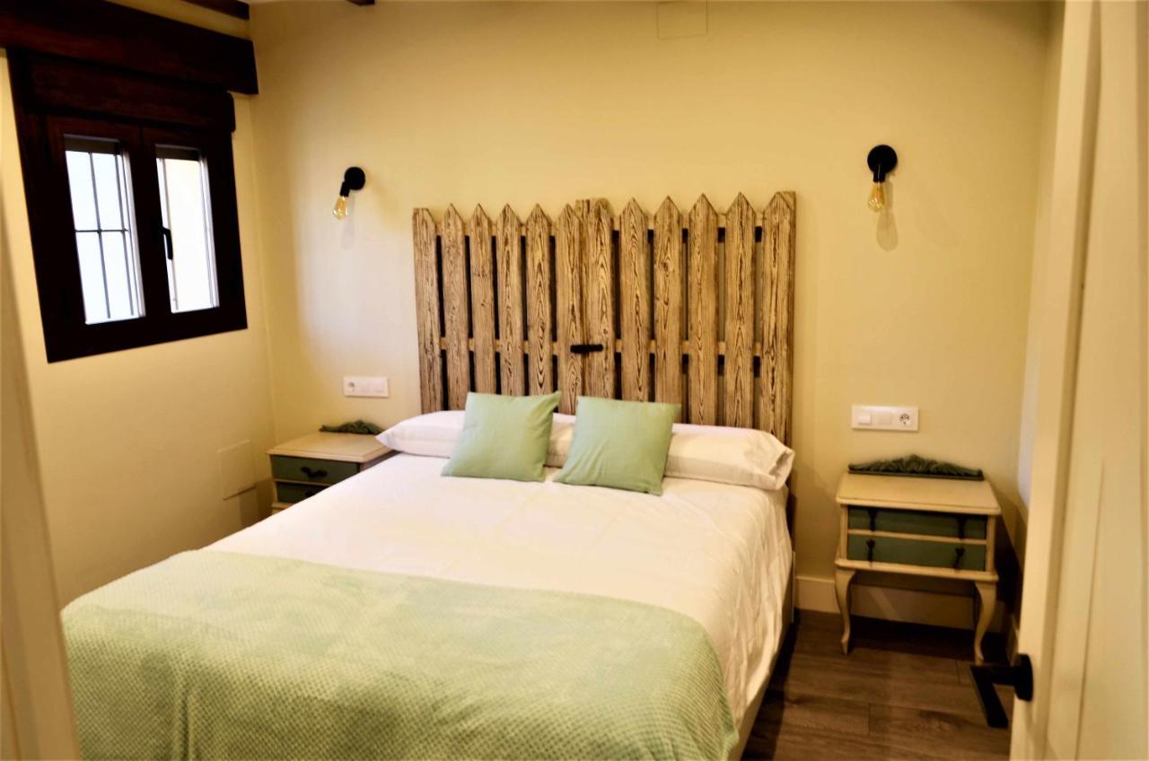 Apartamentos La Rosa Y El Pastor Guijo de Santa Barbara Room photo